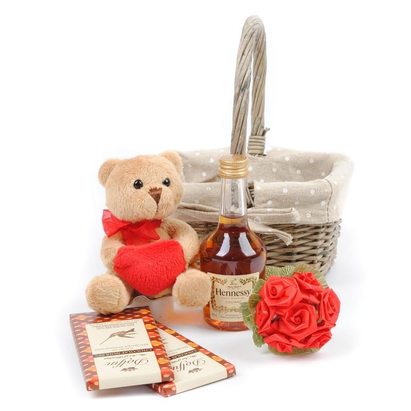 Hennessy Gift Basket No.1 - SendGiftBasket - Delivering Gifts Across Europe